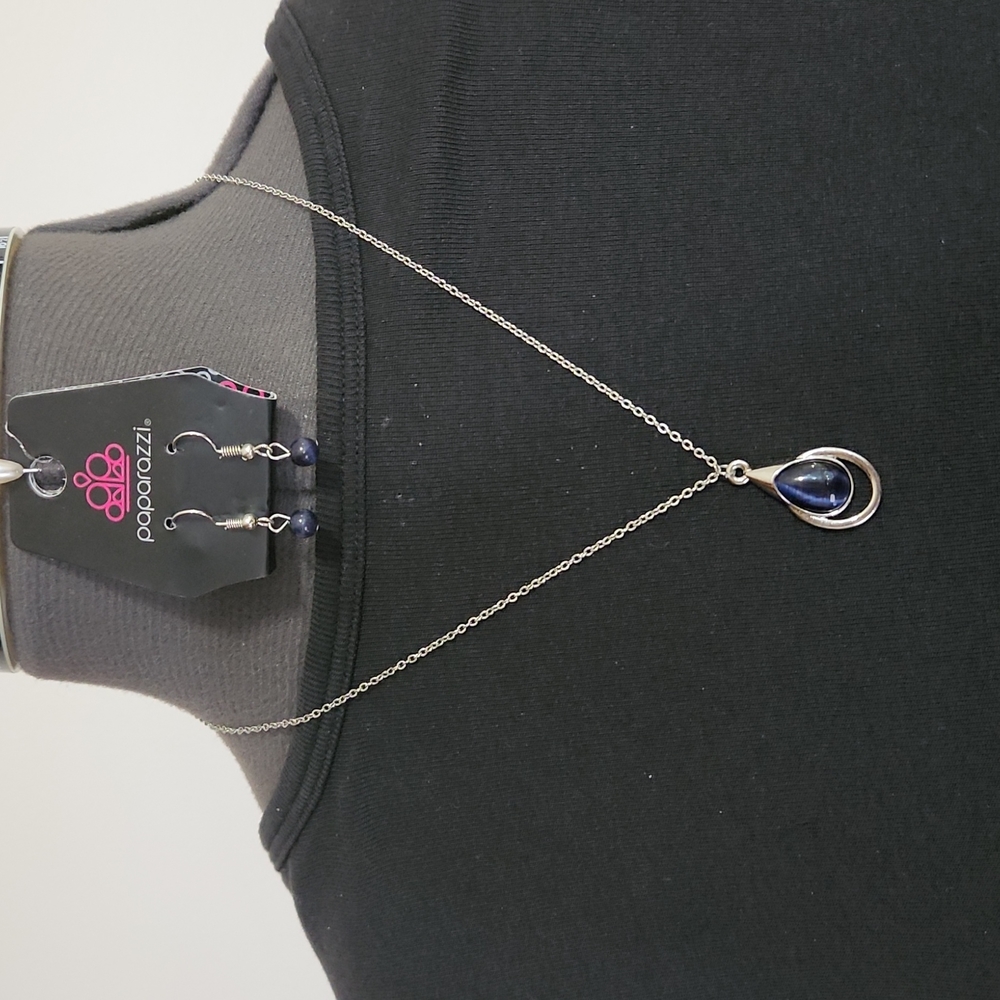 Paparazzi Just Drop It Necklace & Earrings